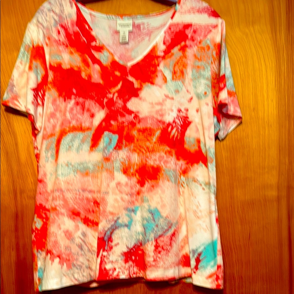 Chico's Red and White Graphic Short Sleeve Tee